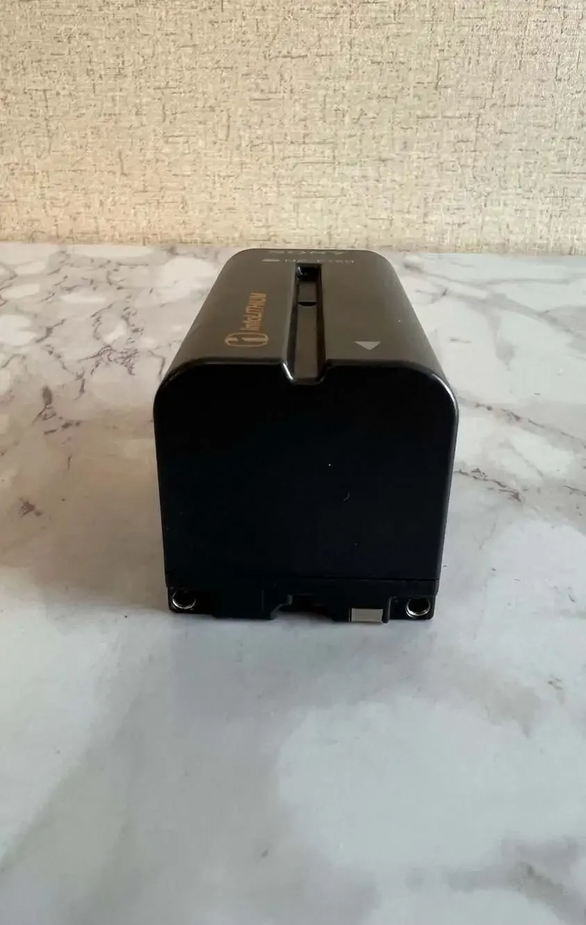 Sony NP-F750 InfoLithium Rechargeable Battery Pack 7.2V 21.6Wh